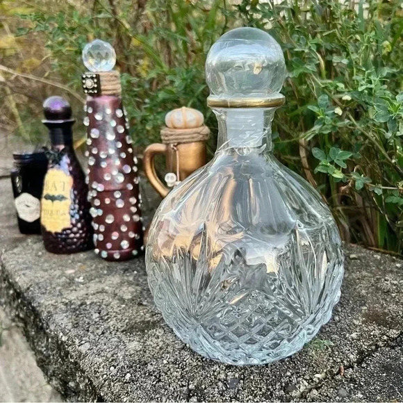 NEW Clear Glass Decanter Christmas or Halloween Apothecary Jar Home Decor - Picture 6 of 7